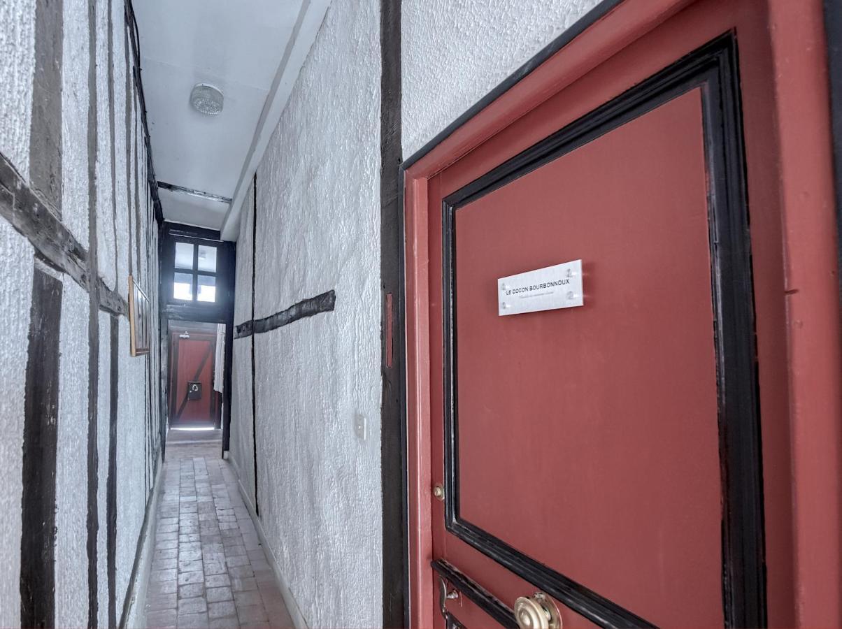 Le Cocon Bourbonnoux Apartamento Bourges Exterior foto
